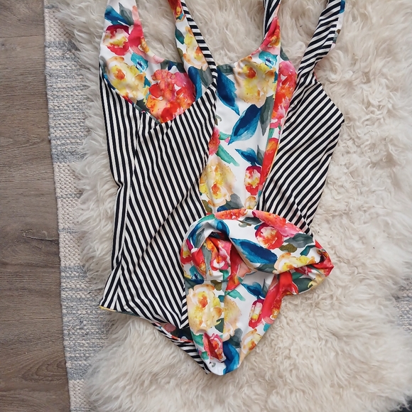 Bathing suit 🌺 - Picture 9 of 9